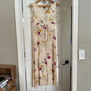 The Limited maxi length dress. Size 8 juniors. Cream with flowers .